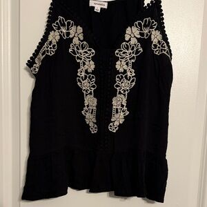 Eyeshadow Black Top with White Floral Embroidery